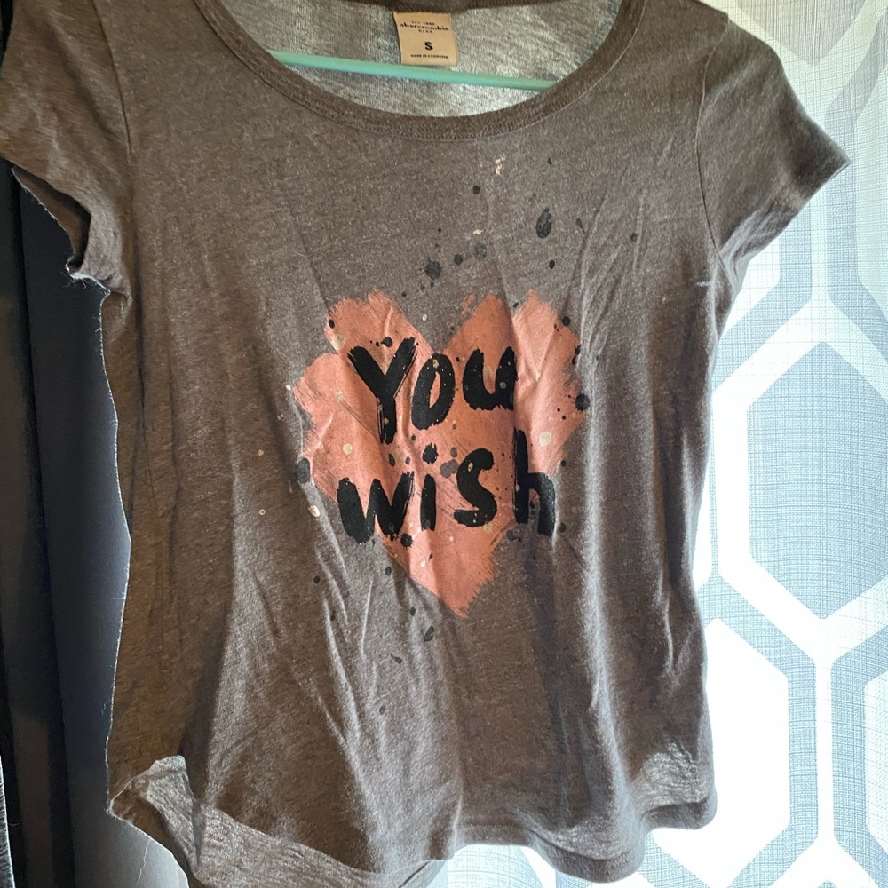 super cute gently used Abercrombie and Fitch shirt